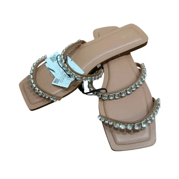 Elegant Zara Nude Flats with Rhinestone Straps - Picture 2 of 4